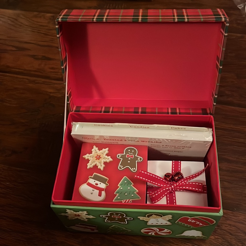 Christmas Recipe Box - Picture 2 of 4